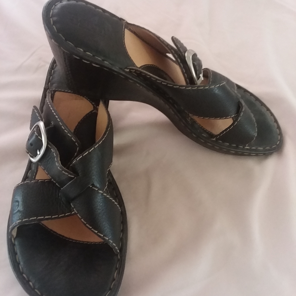 Shoes - Picture 3 of 3